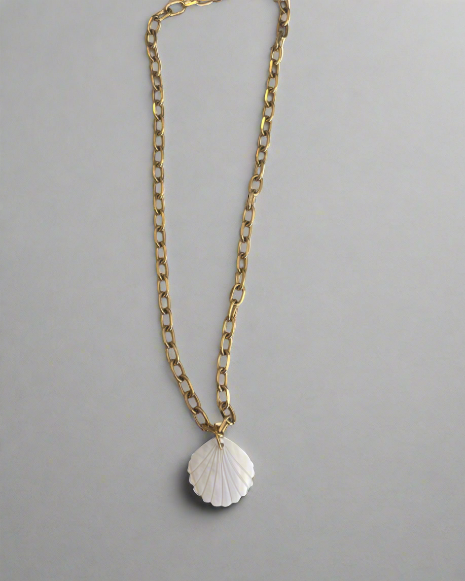 Pearl Shell necklace