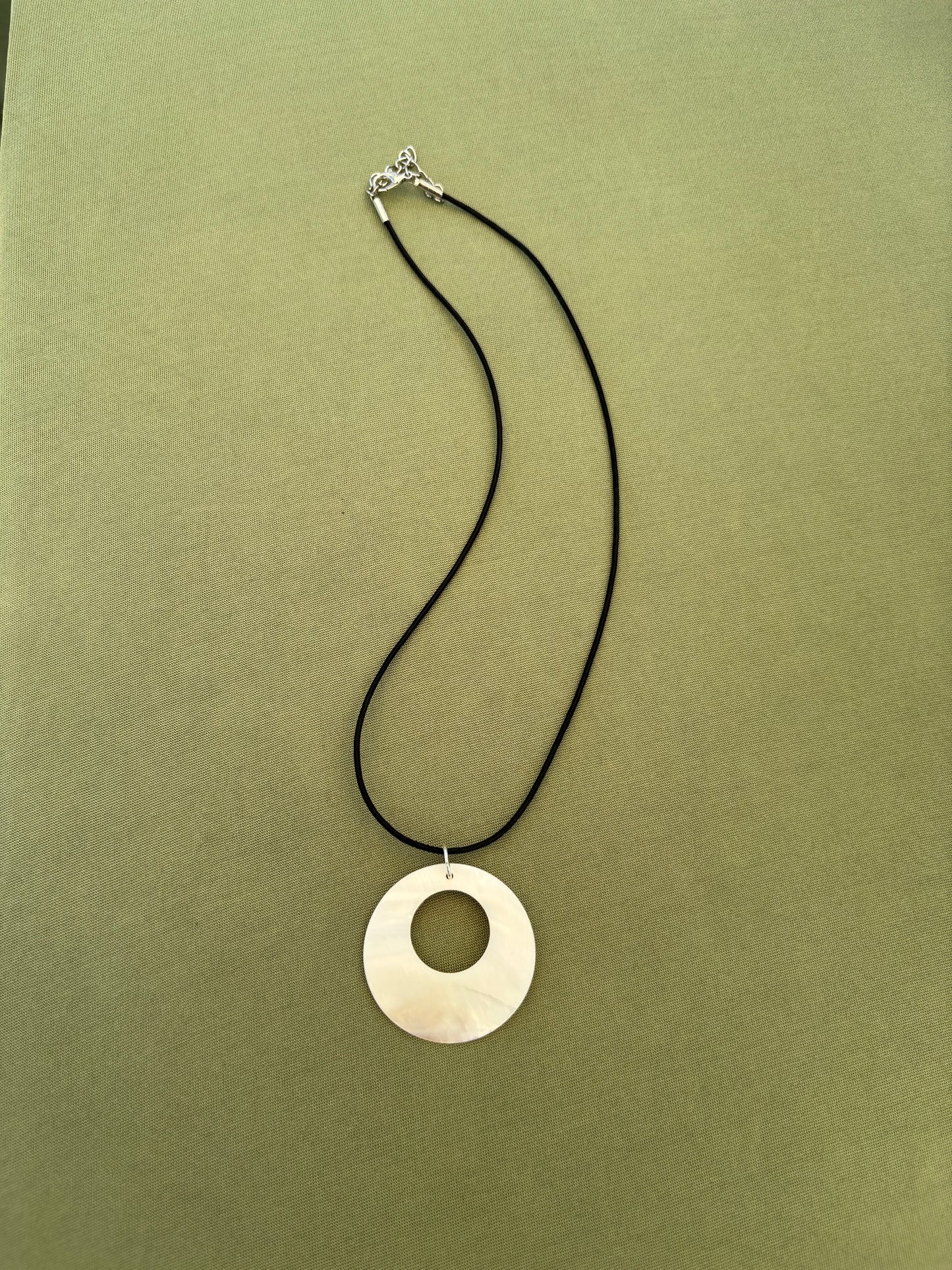 Bay Necklace