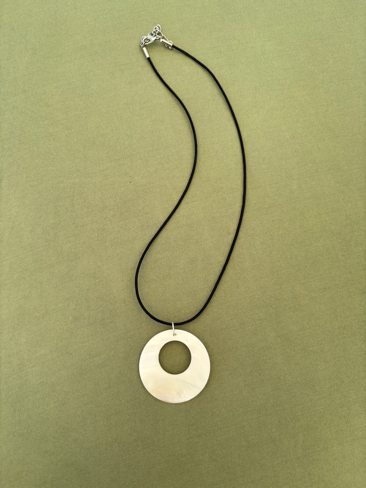 Bay Necklace