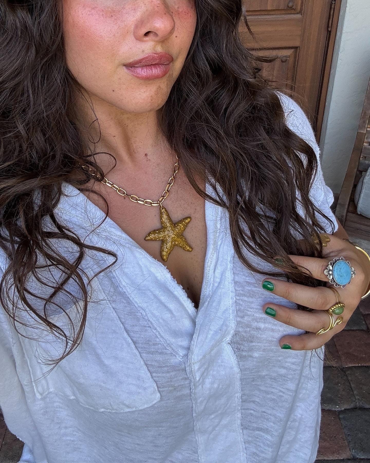 Stella Necklace (in Gold)